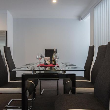 The York Apartments Hamilton Ngoại thất bức ảnh
