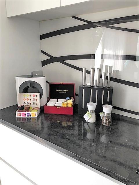 The York Apartments Hamilton Ngoại thất bức ảnh